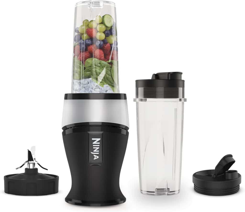 Mixeur à fruits et glaçons avec ses accessoires